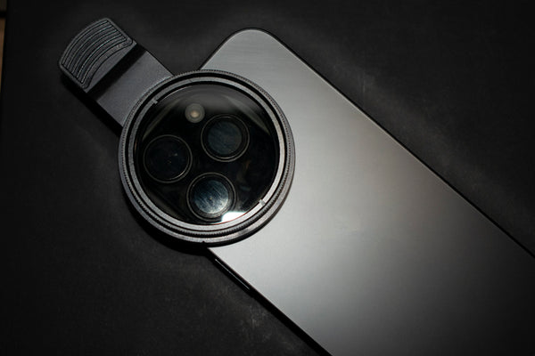 Polariser + Case for a Mobile Phone